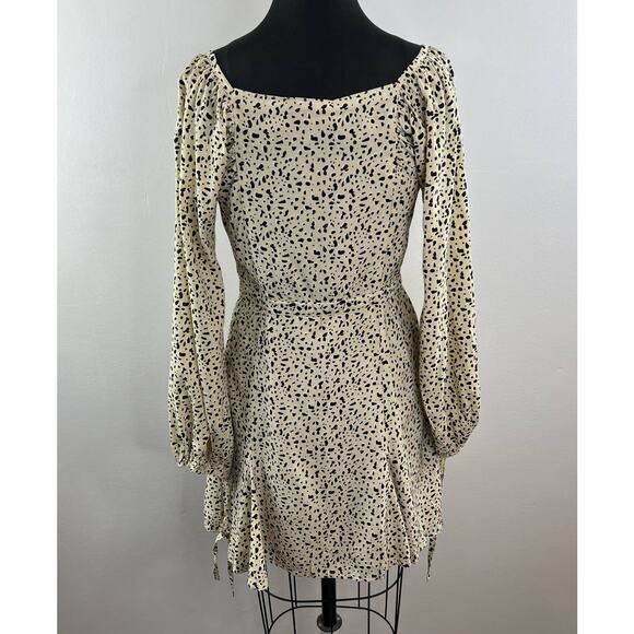 NWT Rue Stiic Long Sleeve Priscilla Bellagio Casual Mini Dress Beige Black M NEW - Picture 7 of 10